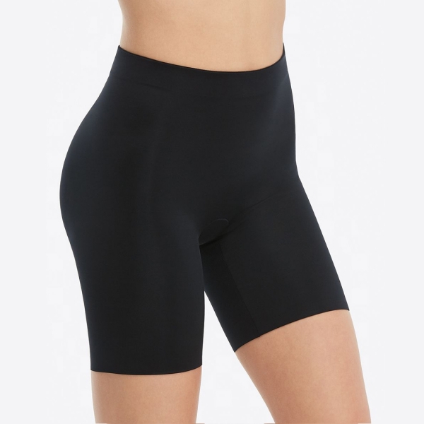 Spanx Suit Your Fancy Booty Booster Mid-Thigh Very Black